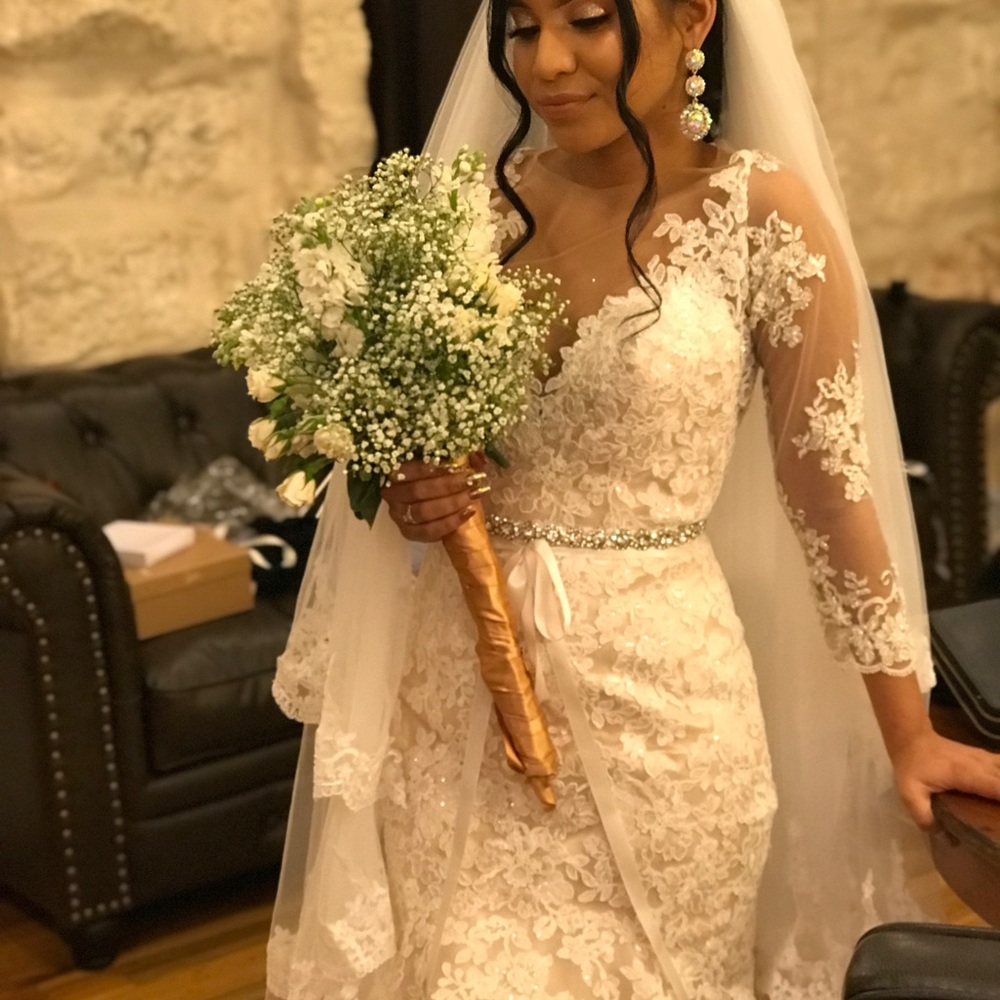 Beautiful wedding 👰 dress 😍♥️